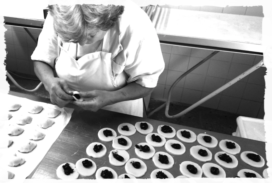 Produzione Raviole Anna Produzione Raviole Anna